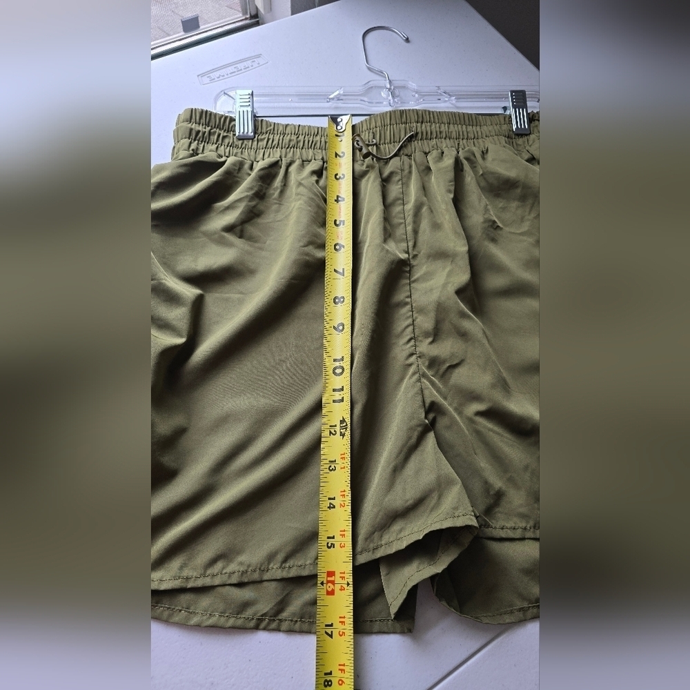 Fashion Nova Olive green short Size XL - Picture 3 of 8